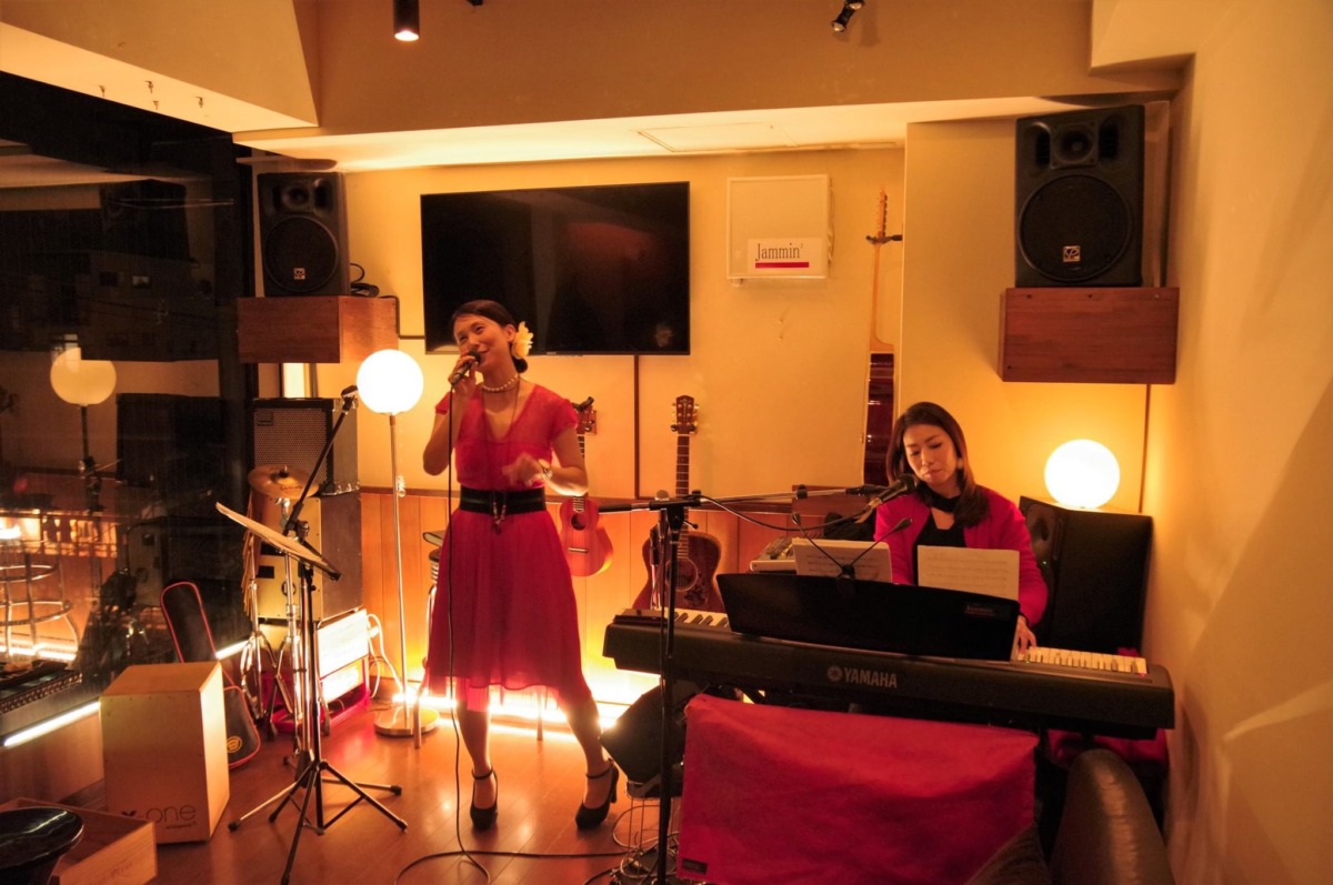 bar Jammin’ めぐみすず